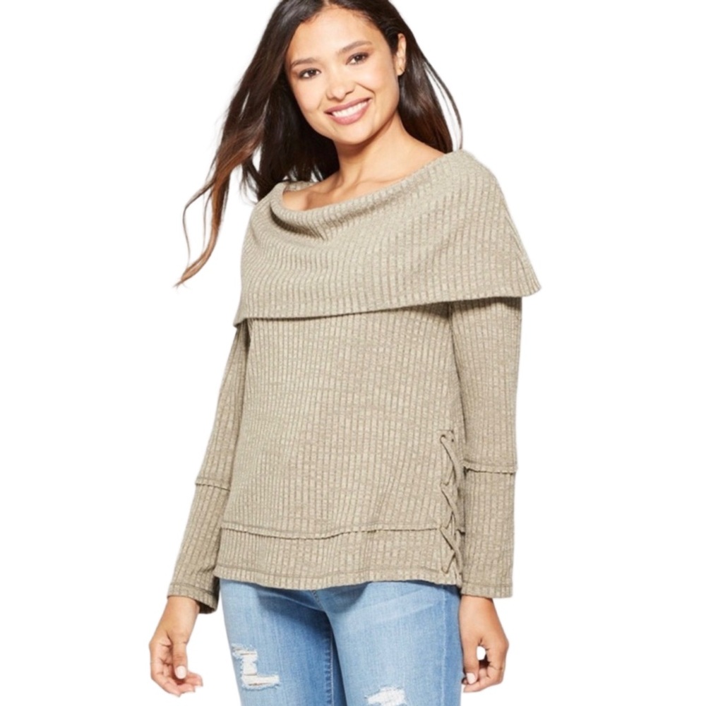Knox Rose Off-Shoulder Sweater - Olive